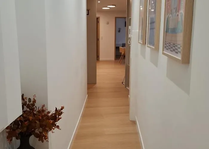 Historic Bright And Beautiful In Old With Castle Hill View 니스