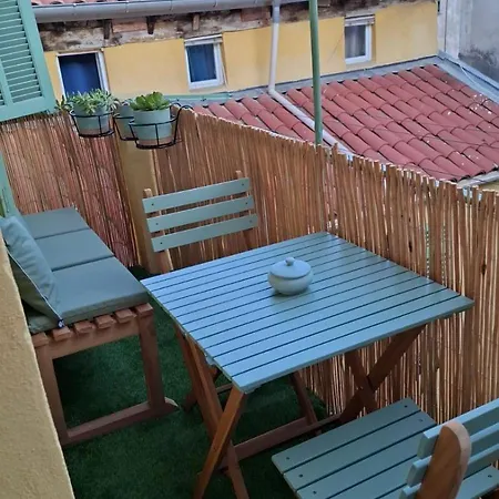 Appartamento Historic Bright And Beautiful In Old With Castle Hill View Nizza